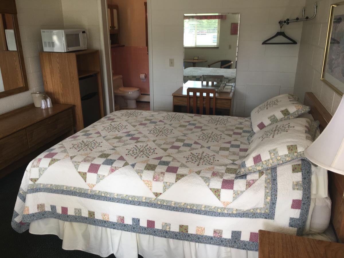 Muskegon Heights Bel Aire Motel מראה חיצוני תמונה