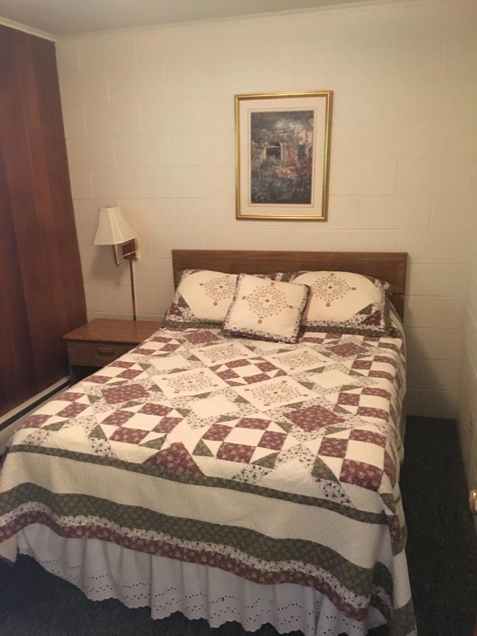 Muskegon Heights Bel Aire Motel מראה חיצוני תמונה