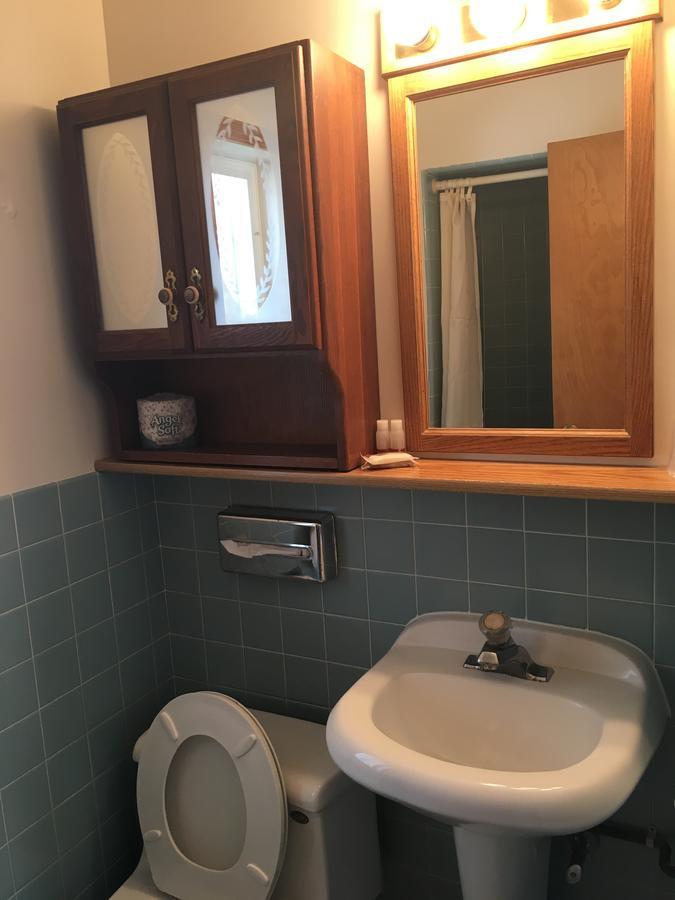 Muskegon Heights Bel Aire Motel מראה חיצוני תמונה