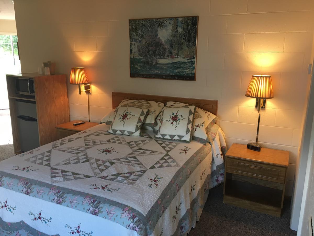 Muskegon Heights Bel Aire Motel מראה חיצוני תמונה